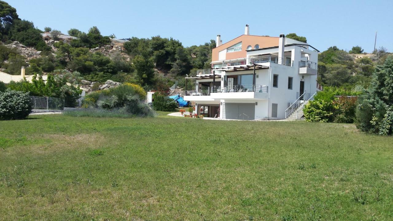 Beautiful House By The Sea,Loutraki Skaloma. Βίλα Εξωτερικό φωτογραφία