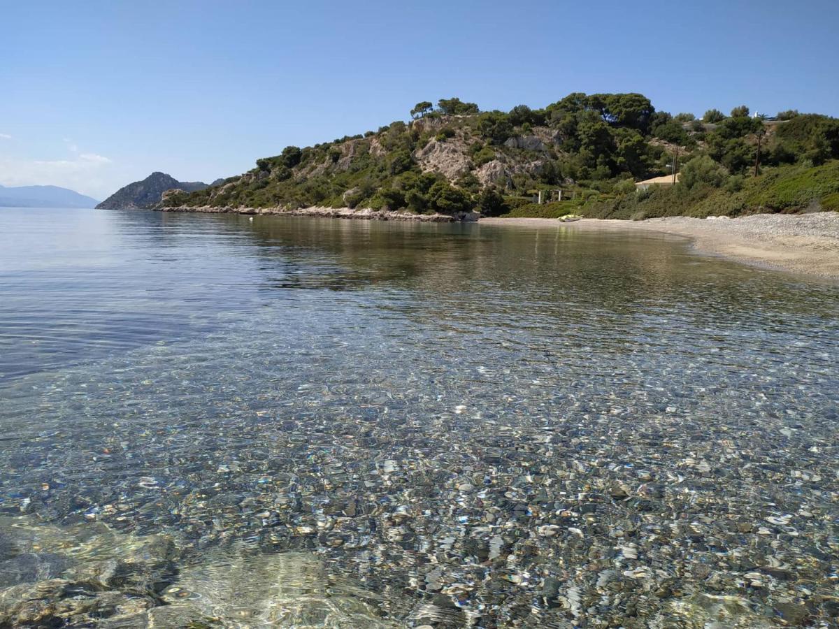 Beautiful House By The Sea,Loutraki Skaloma. Βίλα Εξωτερικό φωτογραφία