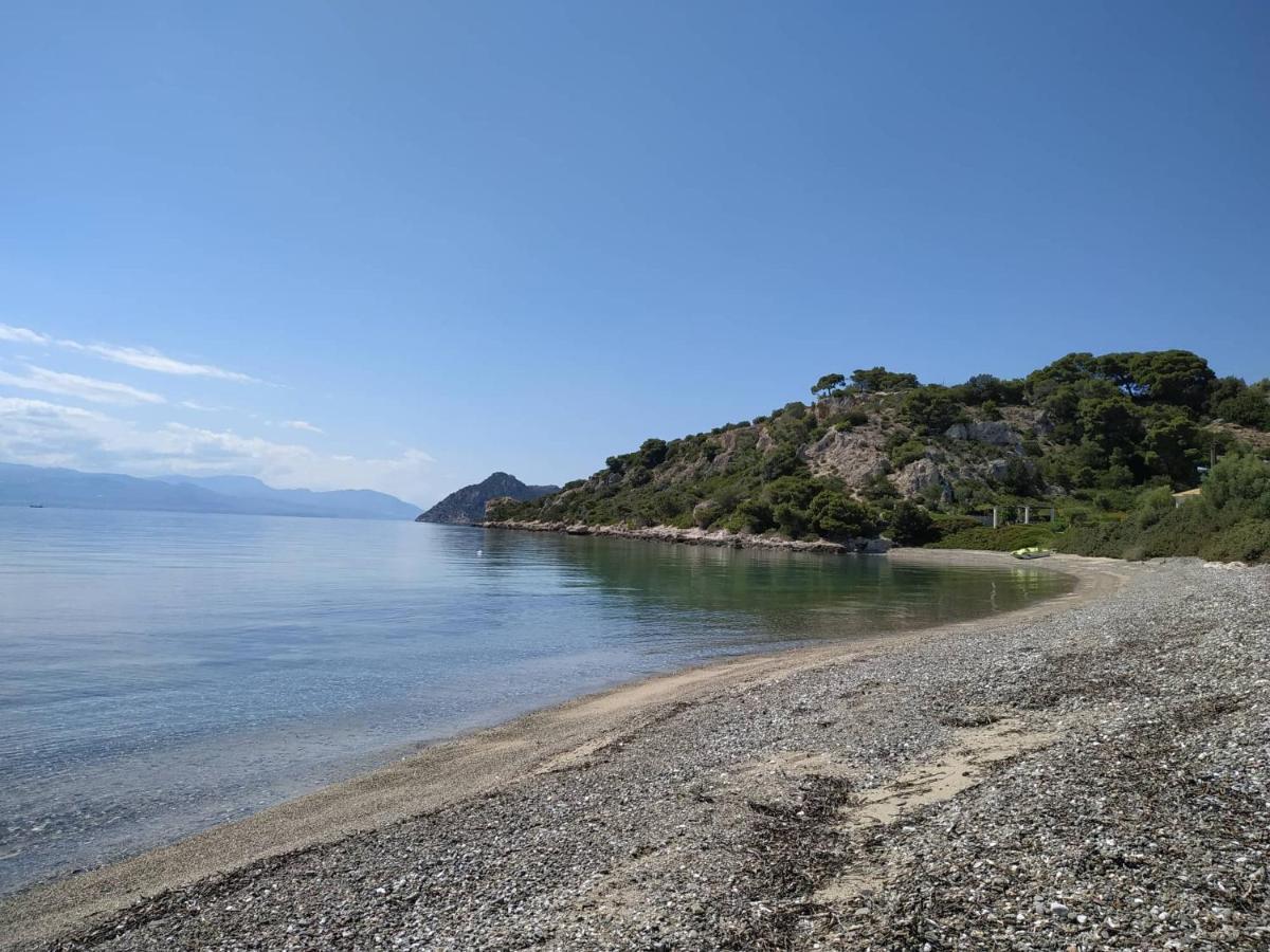 Beautiful House By The Sea,Loutraki Skaloma. Βίλα Εξωτερικό φωτογραφία