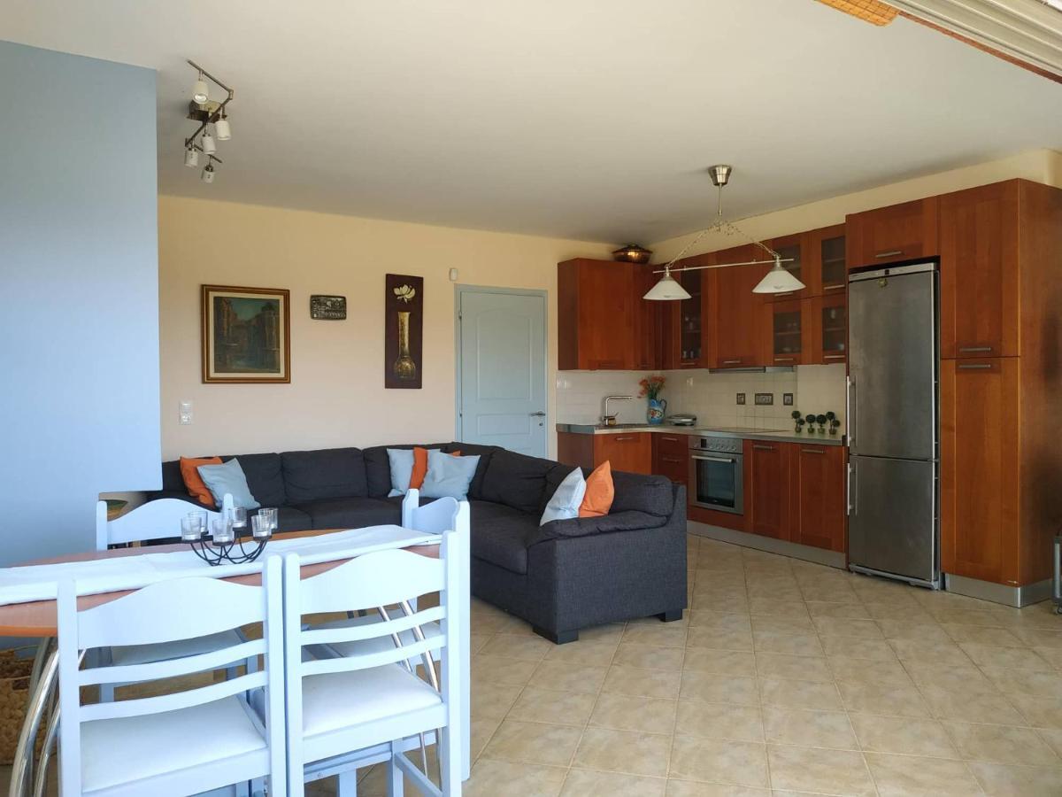 Beautiful House By The Sea,Loutraki Skaloma. Βίλα Εξωτερικό φωτογραφία